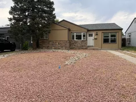 1216 Kingston St, Aurora, CO 80010