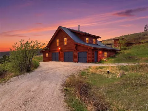 1652 Eiger Rd, Livermore, CO 80536