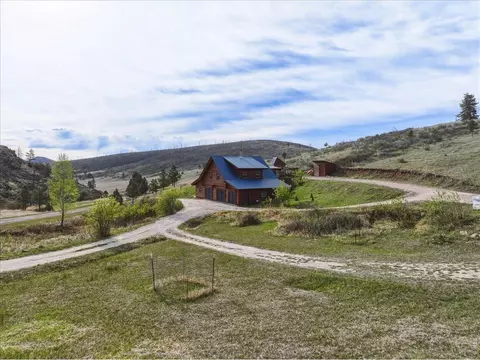 Exterior - 1652 Eiger Rd, Livermore, CO 80536 photo 7 of 10