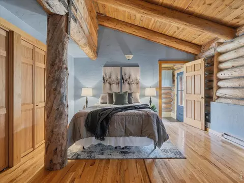Bedroom - 1652 Eiger Rd, Livermore, CO 80536 photo 1 of 4