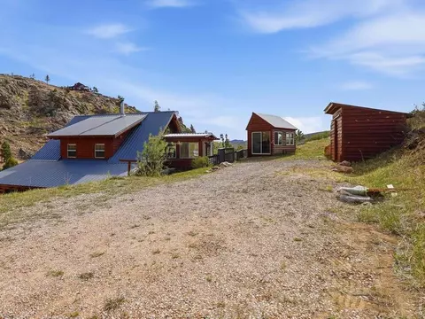 Exterior - 1652 Eiger Rd, Livermore, CO 80536 photo 8 of 10