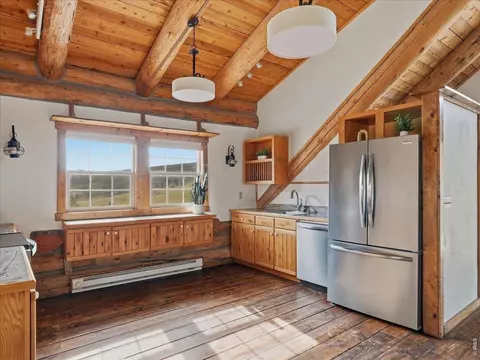 Kitchen - 1652 Eiger Rd, Livermore, CO 80536 photo 1 of 3