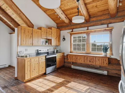 Kitchen - 1652 Eiger Rd, Livermore, CO 80536 photo 3 of 3