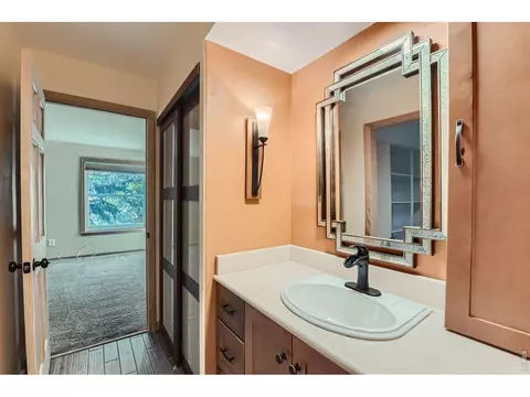 Bath - 2227 Canyon Blvd #B-253, Boulder, CO 80302 photo 3 of 3