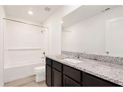 Bath - 1072 Long Meadows St, Windsor, CO 80550 photo 3 of 3