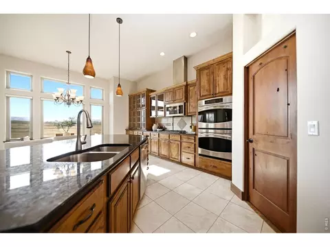 Kitchen - 2153 Mountain River Rd, Berthoud, CO 80513 photo 3 of 5