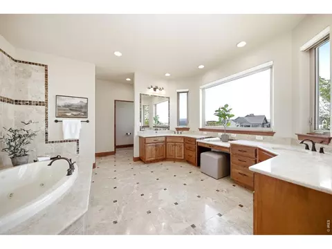 Bath - 2153 Mountain River Rd, Berthoud, CO 80513 photo 2 of 6