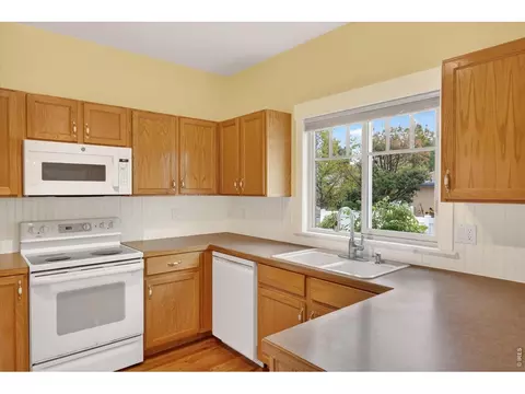Kitchen - 1150 Monroe Ave, Berthoud, CO 80513 photo 2 of 5