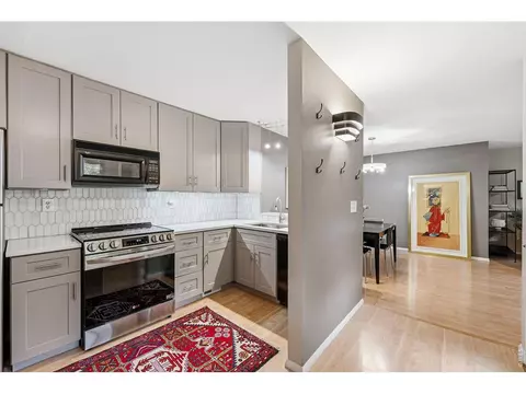 Kitchen - 3202 Cripple Creek Trl, Boulder, CO 80305 photo 2 of 3
