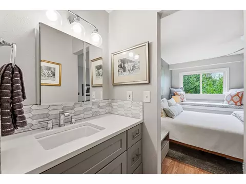 Bath - 3202 Cripple Creek Trl, Boulder, CO 80305 photo 1 of 3