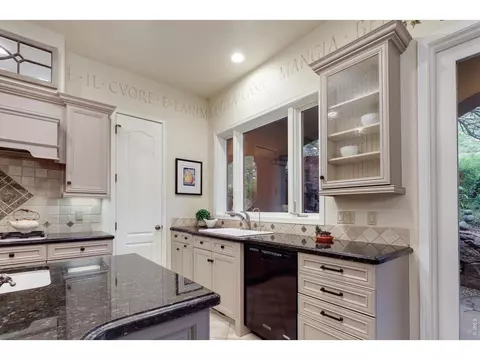 Kitchen - 119 Eagle Canyon Cir, Lyons, CO 80540 photo 3 of 3