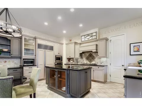 Kitchen - 119 Eagle Canyon Cir, Lyons, CO 80540 photo 2 of 3