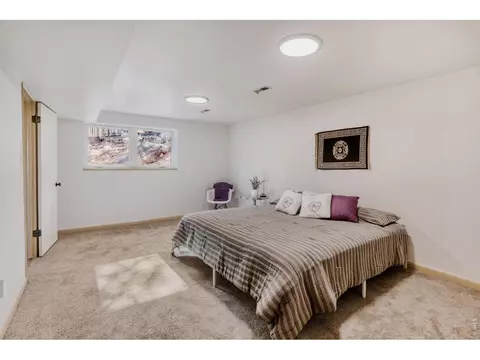 Bedroom - 194 N Cedar Brook Rd, Boulder, CO 80304 photo 4 of 4