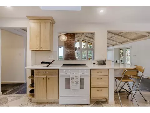 Kitchen - 194 N Cedar Brook Rd, Boulder, CO 80304 photo 2 of 3