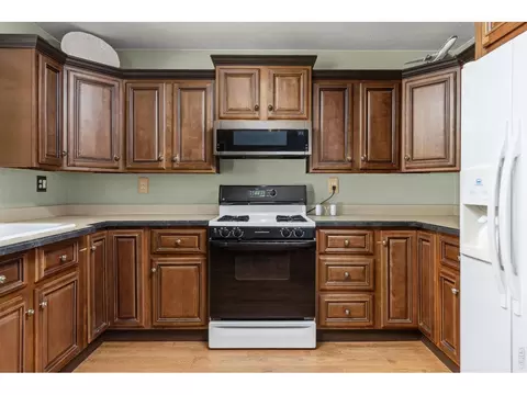 Kitchen - 3348 E 118th Way, Thornton, CO 80233 photo 3 of 3