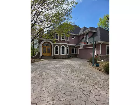 723 Ridge Creek Ct, Longmont, CO 80504