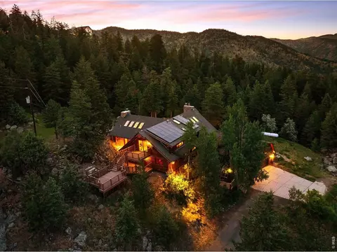 172 Tall Pine Ln, Boulder, CO 80302
