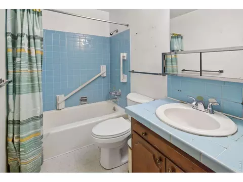 Bath - 4700 Shawnee Pl, Boulder, CO 80303 photo 1 of 3
