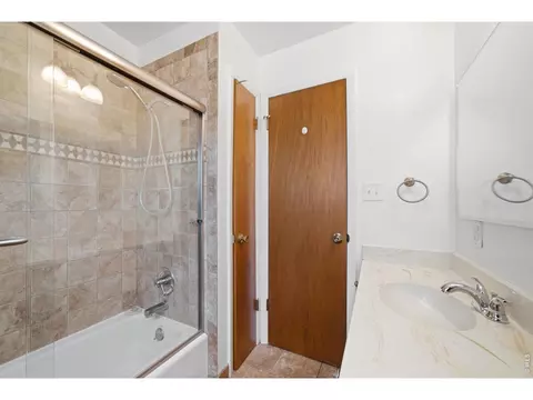 Bath - 507 31st Ave, Greeley, CO 80634 photo 3 of 4