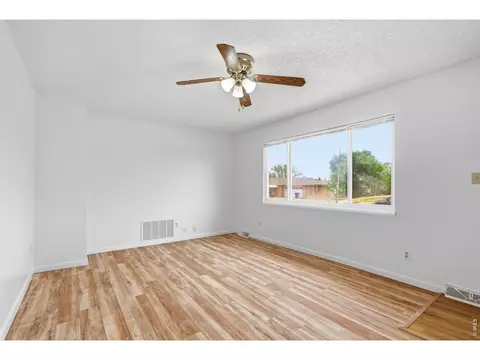 Living - 507 31st Ave, Greeley, CO 80634 photo 3 of 9