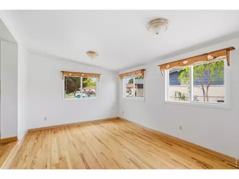 Living - 507 31st Ave, Greeley, CO 80634 photo 6 of 9