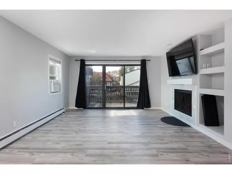 Living - 3275 34th St # 77, Boulder, CO 80301 photo 3 of 5