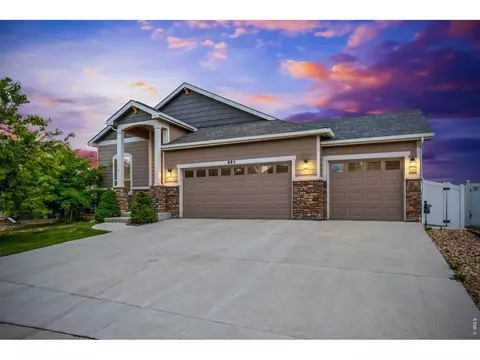 885 Shirttail Peak Dr, Windsor, CO 80550