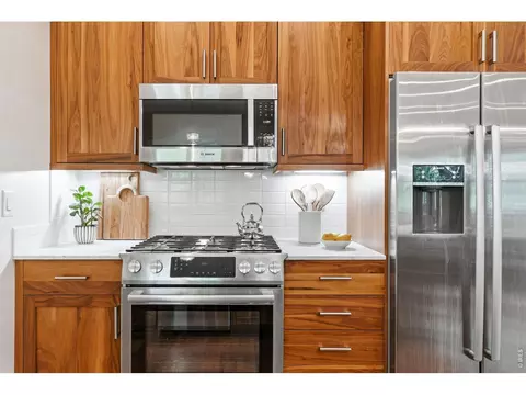 Kitchen - 2056 Walnut St #B, Boulder, CO 80302 photo 5 of 7