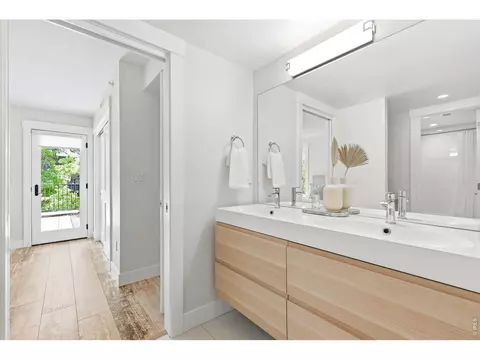 Entry Way - 2056 Walnut St #B, Boulder, CO 80302 photo 1 of 1