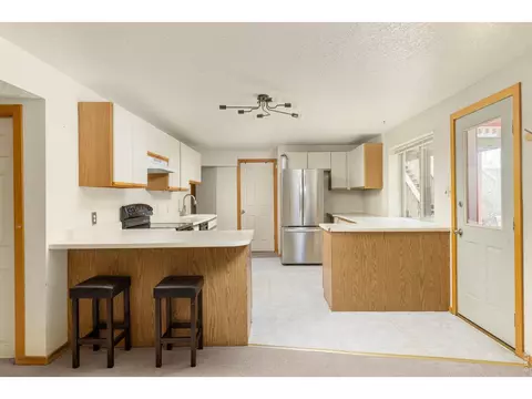 Kitchen - 1730 Bluff St, Boulder, CO 80304 photo 2 of 3