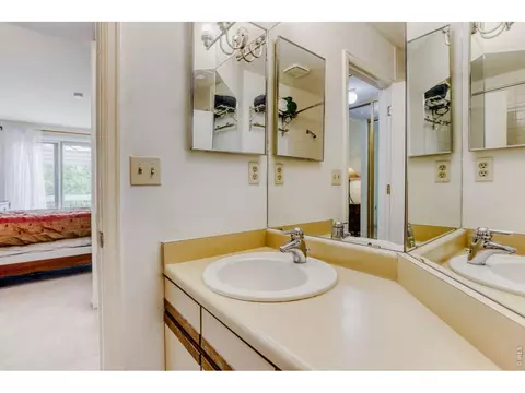 Bath - 3280 47th St #103B, Boulder, CO 80301 photo 1 of 3