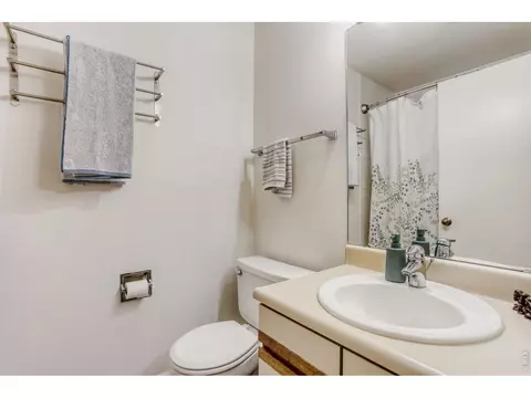 Bath - 3280 47th St #103B, Boulder, CO 80301 photo 2 of 3
