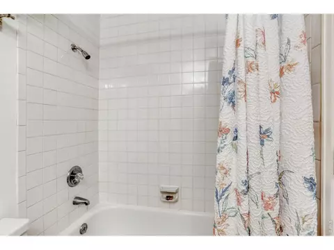 Bath - 3280 47th St #103B, Boulder, CO 80301 photo 3 of 3