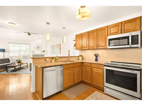 Kitchen - 3077 29th St #105, Boulder, CO 80301 photo 8 of 9
