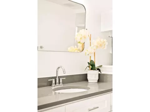 Bath - 3077 29th St #105, Boulder, CO 80301 photo 3 of 7