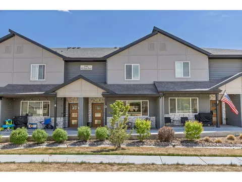 6721 4th Street Rd #3, Greeley, CO 80634