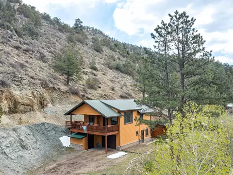 Exterior - 1002 Streamside Dr, Glen Haven, CO 80532 photo 4 of 9