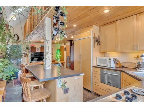 Kitchen - 496 Escape Rte, Boulder, CO 80302 photo 2 of 4