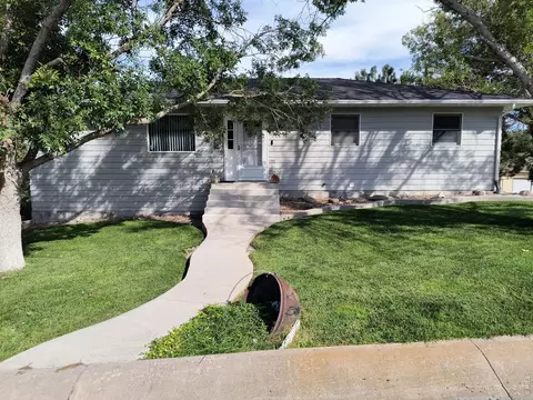 1230 Lincoln St, Wray, CO 80758