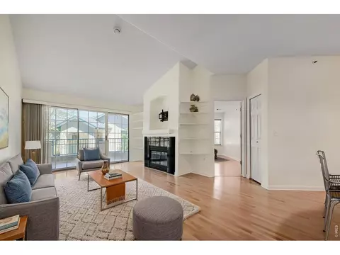 Living - 530 Mohawk Dr #96, Boulder, CO 80303 photo 4 of 9