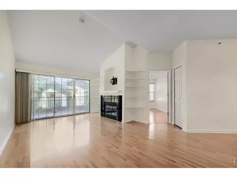 Living - 530 Mohawk Dr #96, Boulder, CO 80303 photo 5 of 9