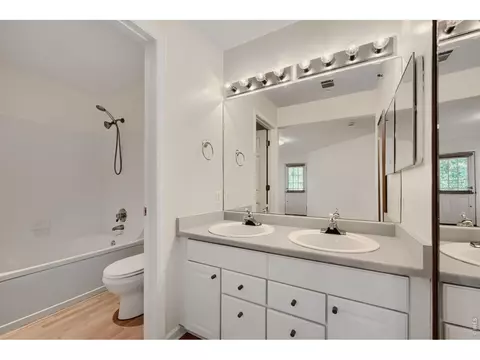 Bath - 530 Mohawk Dr #96, Boulder, CO 80303 photo 3 of 3