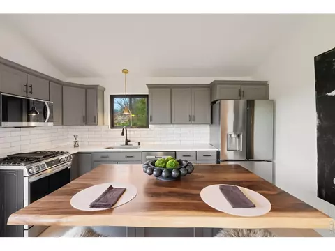 Kitchen - 926 4th Ave, Lyons, CO 80540 photo 3 of 3