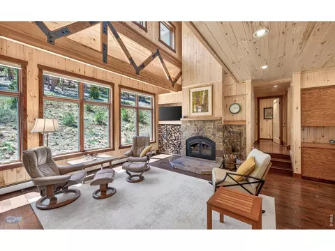 Living - 942 Spruce Dr, Lyons, CO 80540 photo 2 of 4