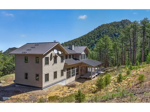 Exterior - 942 Spruce Dr, Lyons, CO 80540 photo 5 of 11