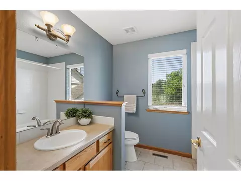 Bath - 535 Lakeside Pl, Windsor, CO 80550 photo 4 of 4