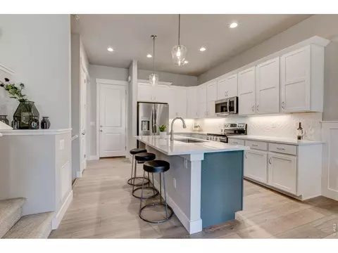 158 High Point Dr, Longmont, CO 80504