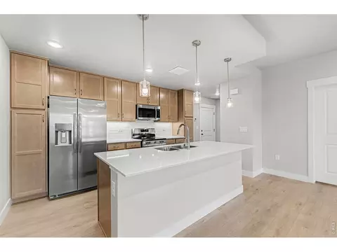 265 High Point Dr #103, Longmont, CO 80504