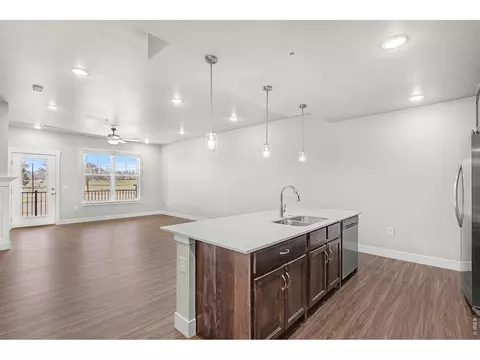 265 High Point Dr #206, Longmont, CO 80504