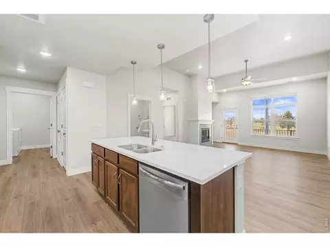 265 High Point Dr #306, Longmont, CO 80504